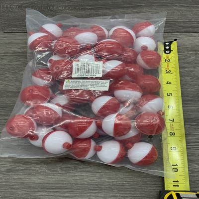 FJ NEIL 1-1/2" RED&WHITE PLASTIC SNAP ON ROUND FLOAT 50/BAG
